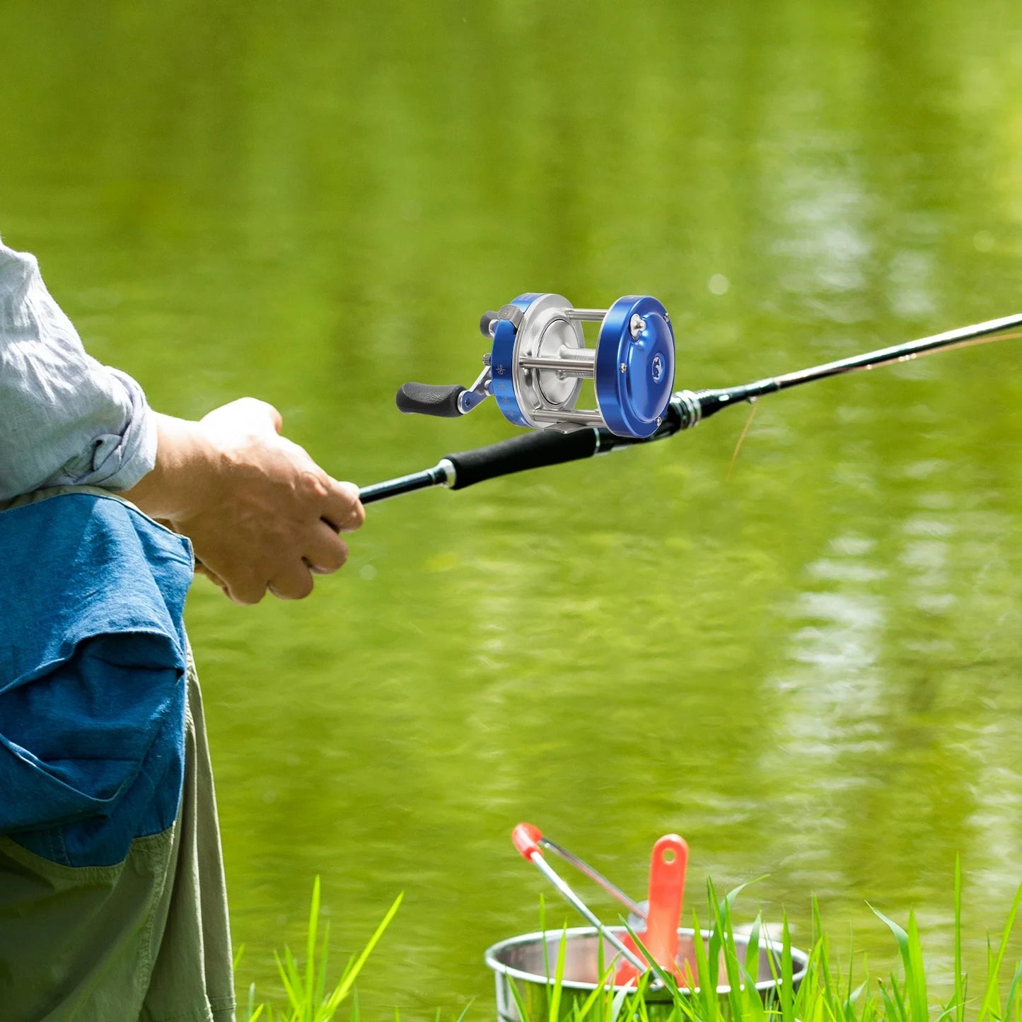 Reel Model #90A Left Hand Retrieve Gear Ratio 3.2:1 Round Baitcasting Conventional for Catfish, Tuna, Inshore Saltwater Fishing