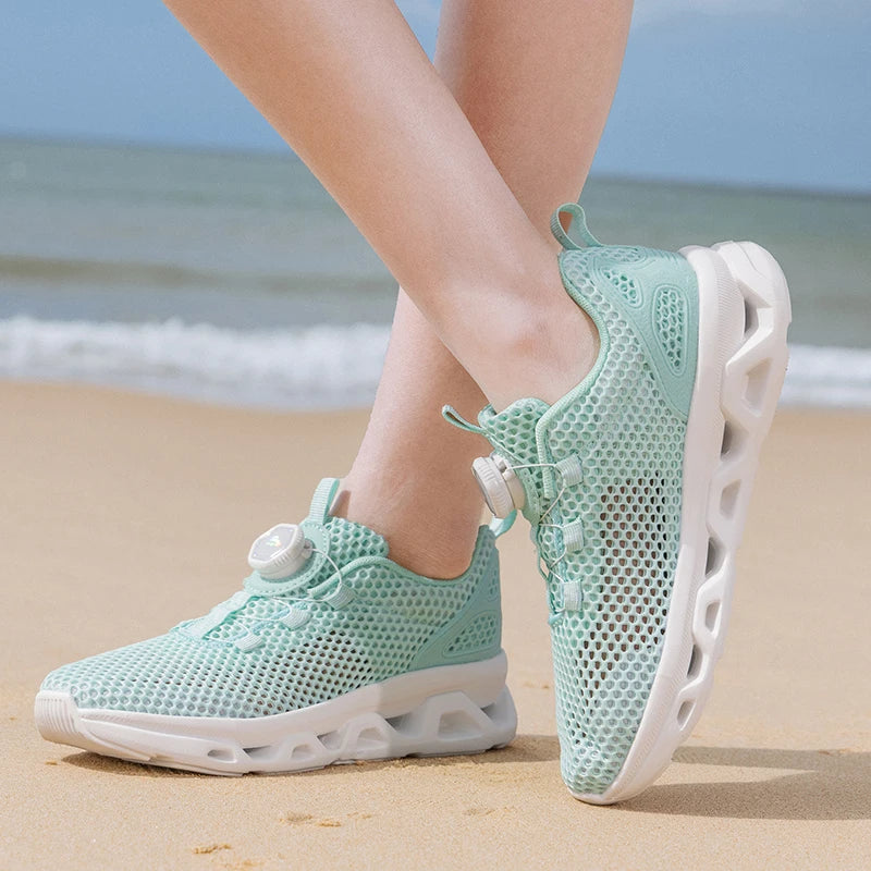 Summer Ladies Mesh Breathable Hiking Shoes Wading Upstream Shoes Women's Lightweight and Comfortable Outdoor Leisure Hiking Shoe