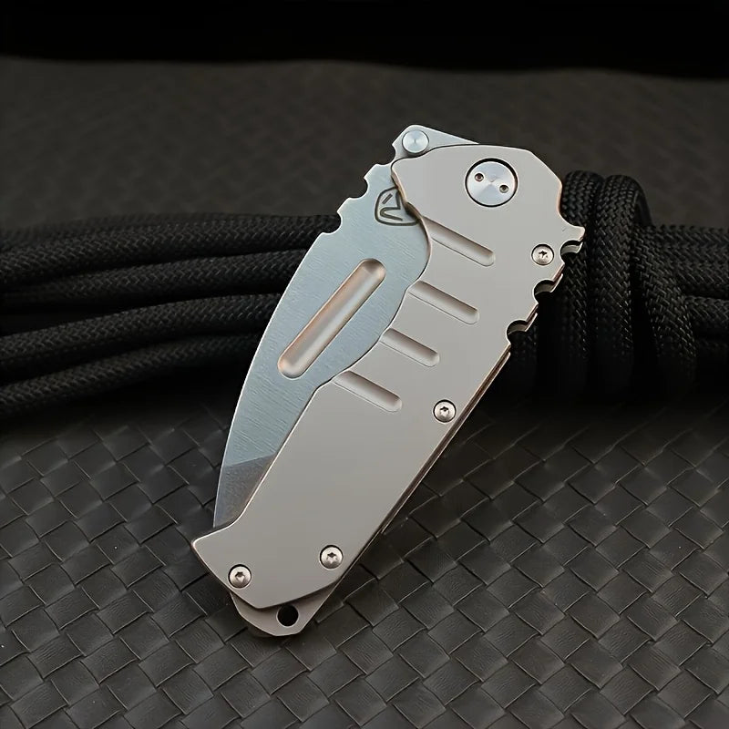 Folding tactical knife, sharp stainless steel blade, lightweight metal handle suitable for camping, hunting, emergency rescue